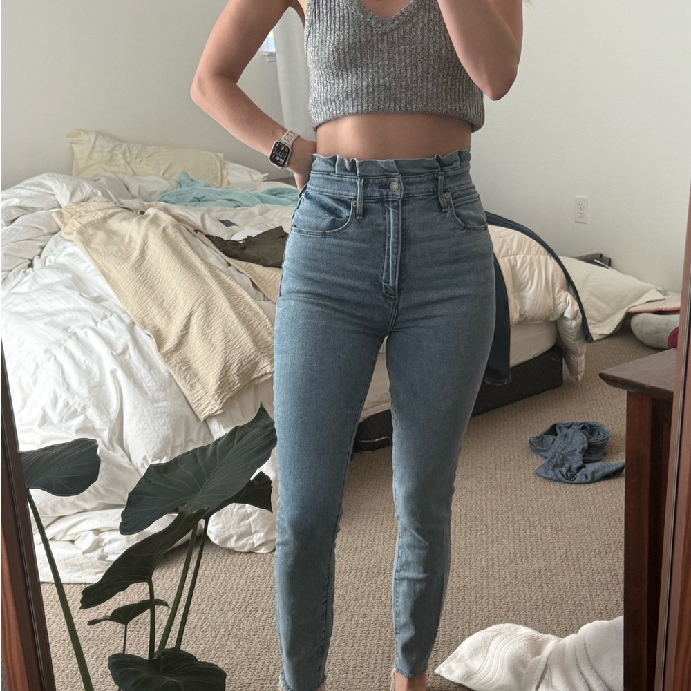 High-Rise Slim Abercrombie Women’s Jeans in Medium Blue